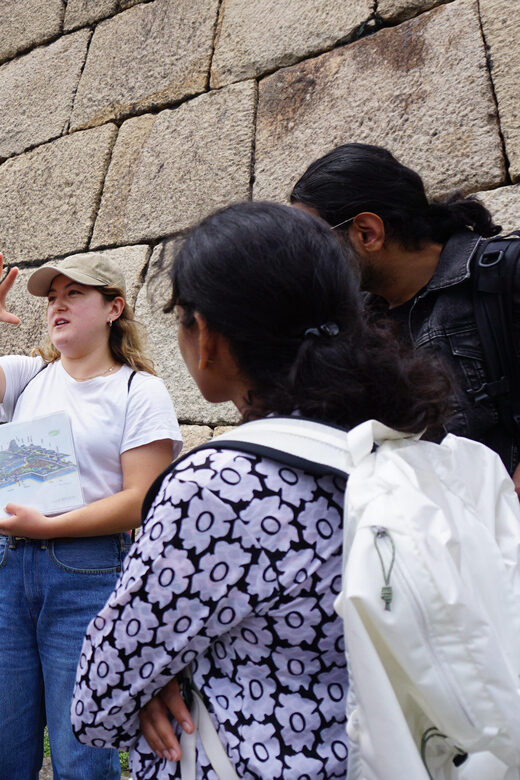 Tokyo: Imperial Palace Japanese History Walking Tour - Languages, Duration Feel, and Group Experience
