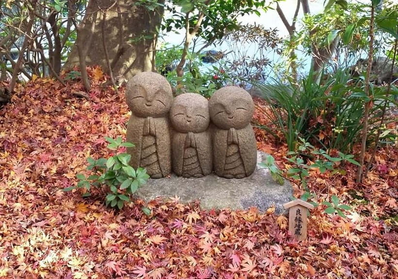 Tokyo: Kamakura & Enoshima Day Trip including Temple Tickets - Tsurugaoka Hachimangu: Start with Kamakura’s Most Important Shrine