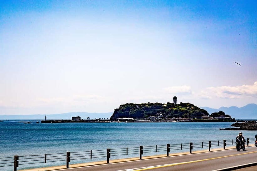 Tokyo: Kamakura & Enoshima Day Trip including Temple Tickets - Komachi Street: The 250-Shop Walk That Turns Sightseeing into Snacks