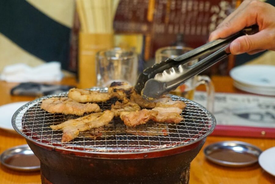 Tokyo: Night Foodie Tour in Shinjuku - Pace, Weather, and Walking: How to Have a Smooth Night