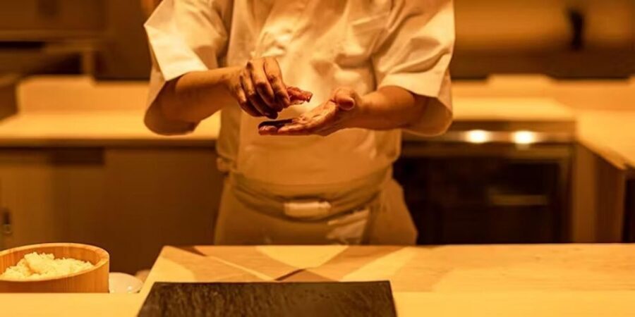 Tokyo: Night Foodie Tour in Shinjuku - Dessert or a Drink Finale: The Night Feels Like It Ends Properly
