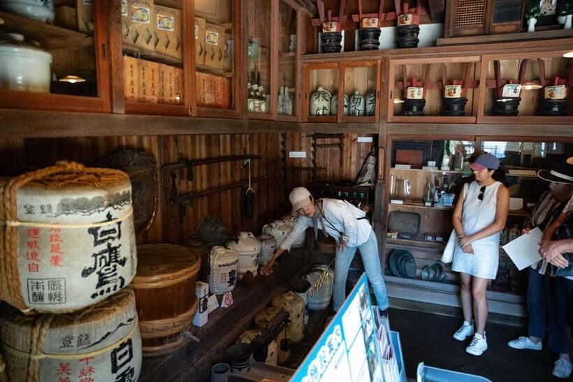 Tokyo: Old Quarter Yanaka Walking Tour - Yanaka walking tour: a quieter Tokyo you can reach on foot