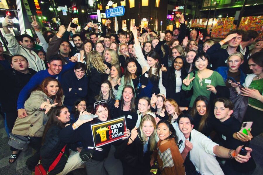 Tokyo: Pub Crawl and Bar Tour - Walking to the Club: The Transition From Conversation to Dancing