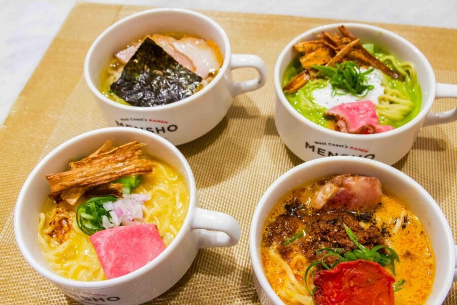 Tokyo: Ramen Tasting Tour with 6 Mini Bowls of Ramen - Key things that make this tour work