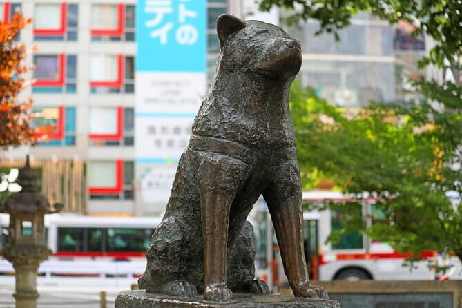 Tokyo: Shibuya Highlights Walking Tour & Secret View Spot - Shibuya Crossing: The Busiest Crossing Starts Your Photos Off Strong