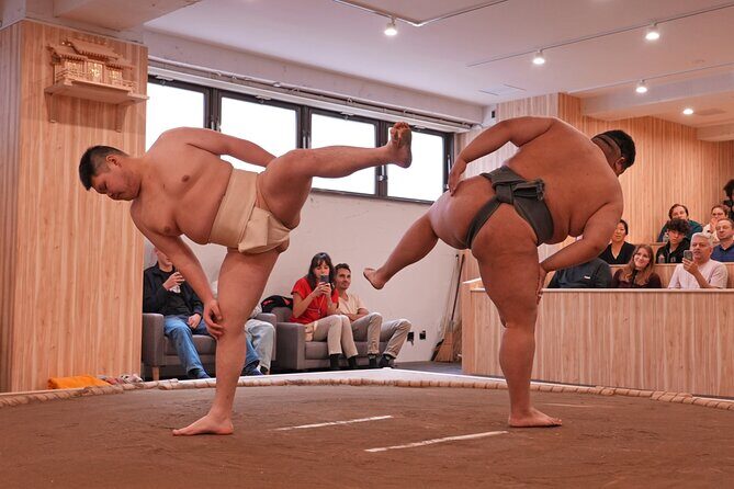 Tokyo Shinjuku Sumo Show & Experience with Photo - Two Performers, One Crowd: Audience Interaction Without Feeling Chaotic
