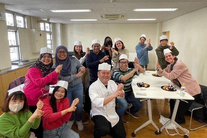 Tokyo Sushi Making Class in Tsukiji with Professional Chef - Tsukiji Market Stops: getting context before you touch rice
