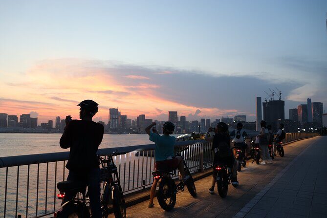Tokyo Top Highlights 3h Guided E-bike Tour - Tokyo City Route: Tokyo Station, a doll-town street, and calm gardens