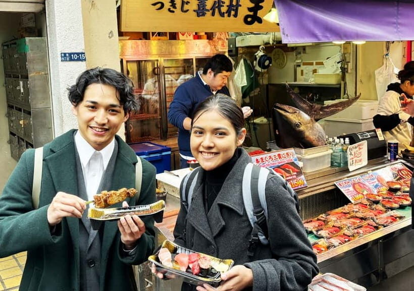 Tsukiji Fish Market: Street Food & Culture Walking Tour - Tsukiji Fish Market atmosphere: watching professionals work for 30 minutes