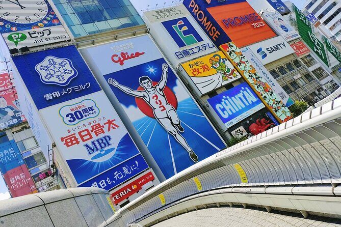 Ultimate Osaka Walking Tour: Castle, Dotonbori & Hidden Gems - Kuromon Market: the Osaka’s Kitchen food stop you can plan around
