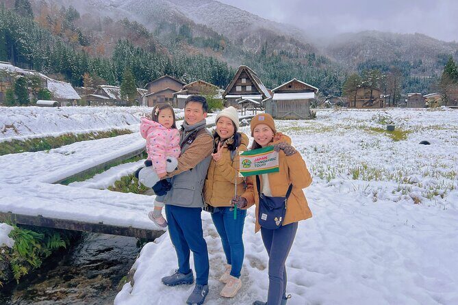 World Heritage Shirakawa-go and Experience Tours from Kanazawa - Ogimachi Castle Old Site Observatory: the best view isn’t complicated